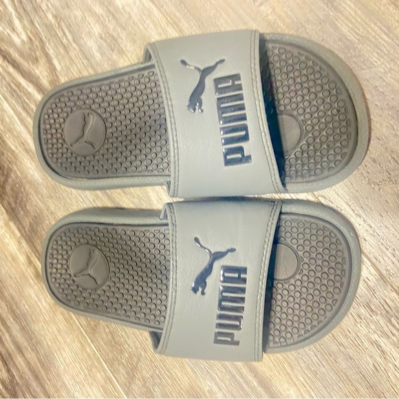 Puma Gray Slide Sandals with Ergonomic Comfort - Picture 4 of 8